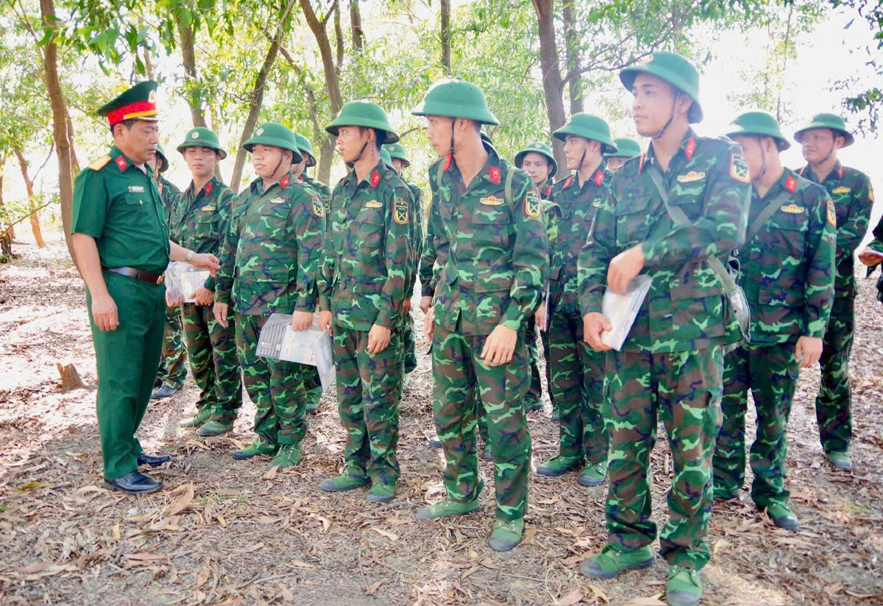TRUNG ĐOÀN 733: 50 NĂM XÂY ĐẮP TRUYỀN THỐNG - VỮNG BƯỚC TRÊN HÀNH TRÌNH MỚI
