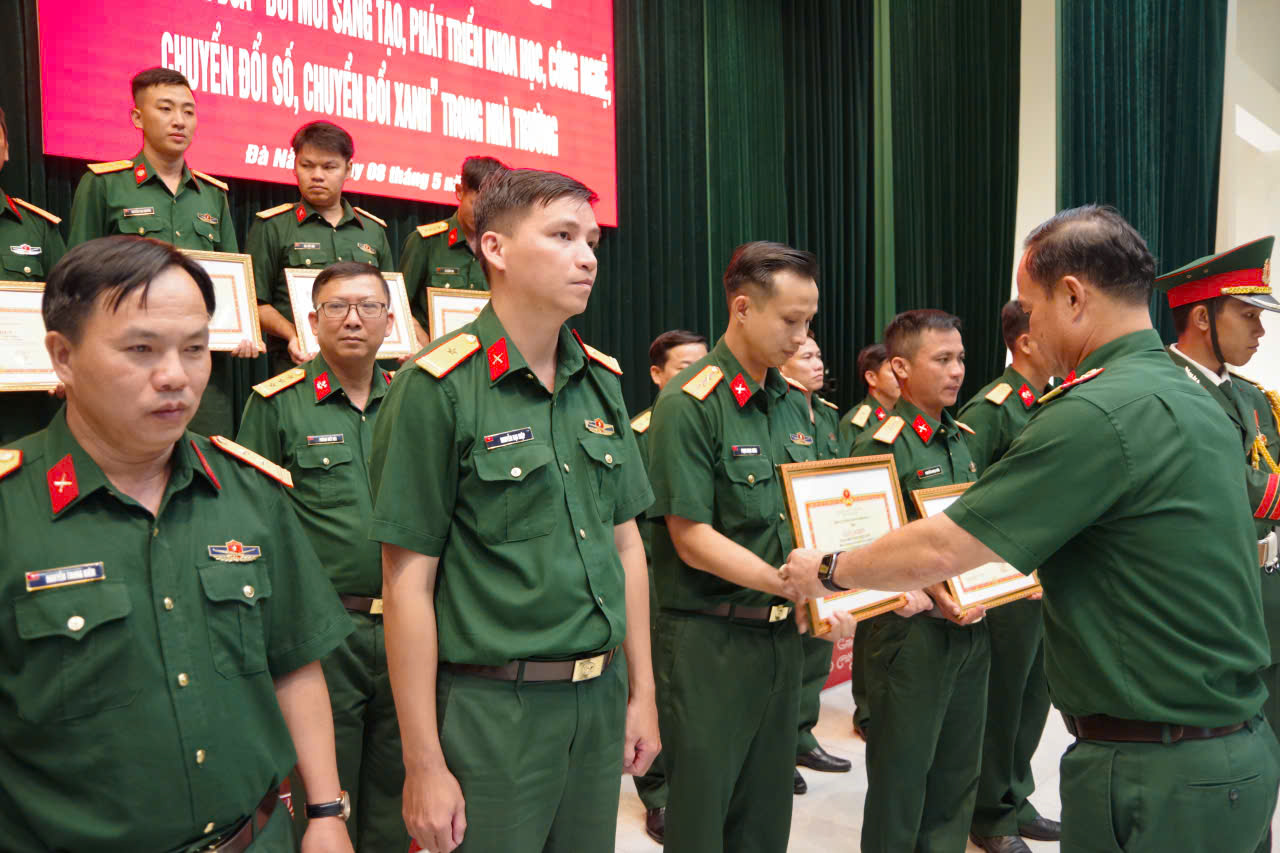 Nhân viên văn thư giàu nhiệt huyết